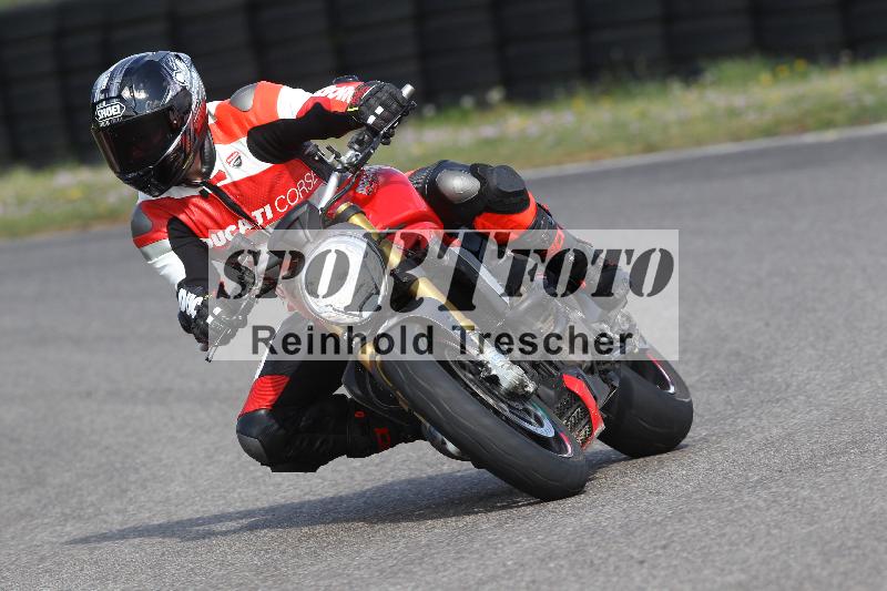 Archiv-2025/05 14.04.2025 Plüss Moto Sport ADR/Freies Fahren/1